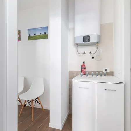 Lägenhet Minerva - 2 Bedrooms Two Steps From